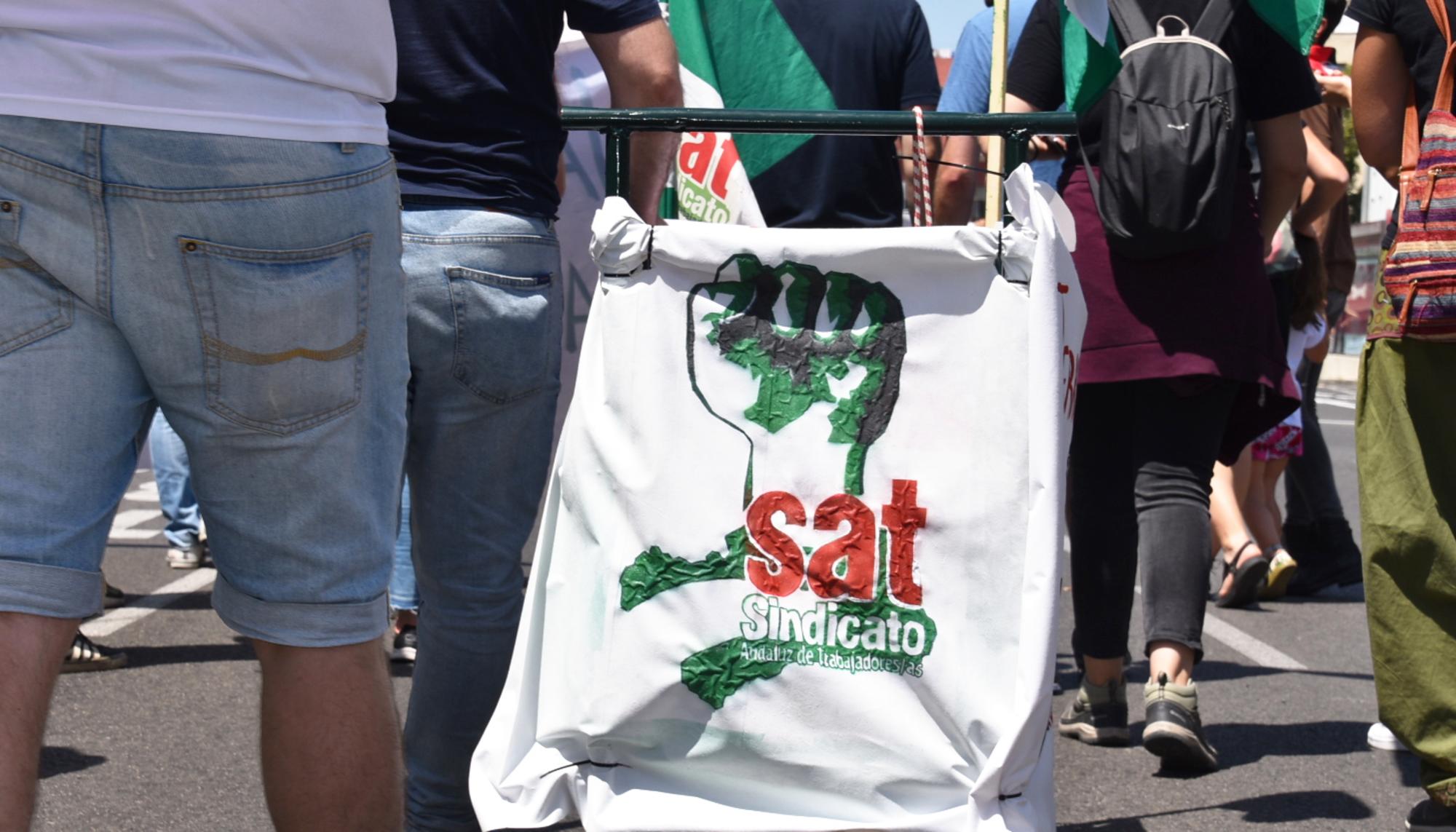 Cortejo del SAT en el 1 de mayo de Sevilla 2019
